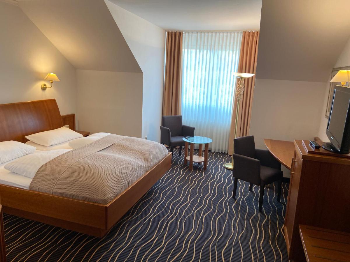 מרקטדנפלד Hotel Zur Schoenen Aussicht מראה חיצוני תמונה