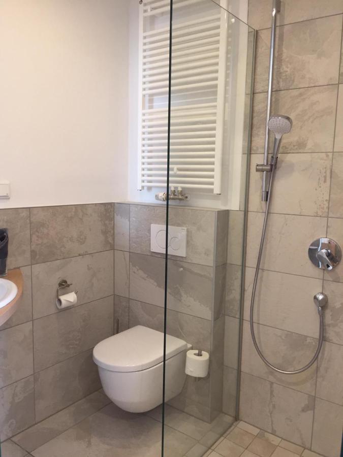 מרקטדנפלד Hotel Zur Schoenen Aussicht מראה חיצוני תמונה