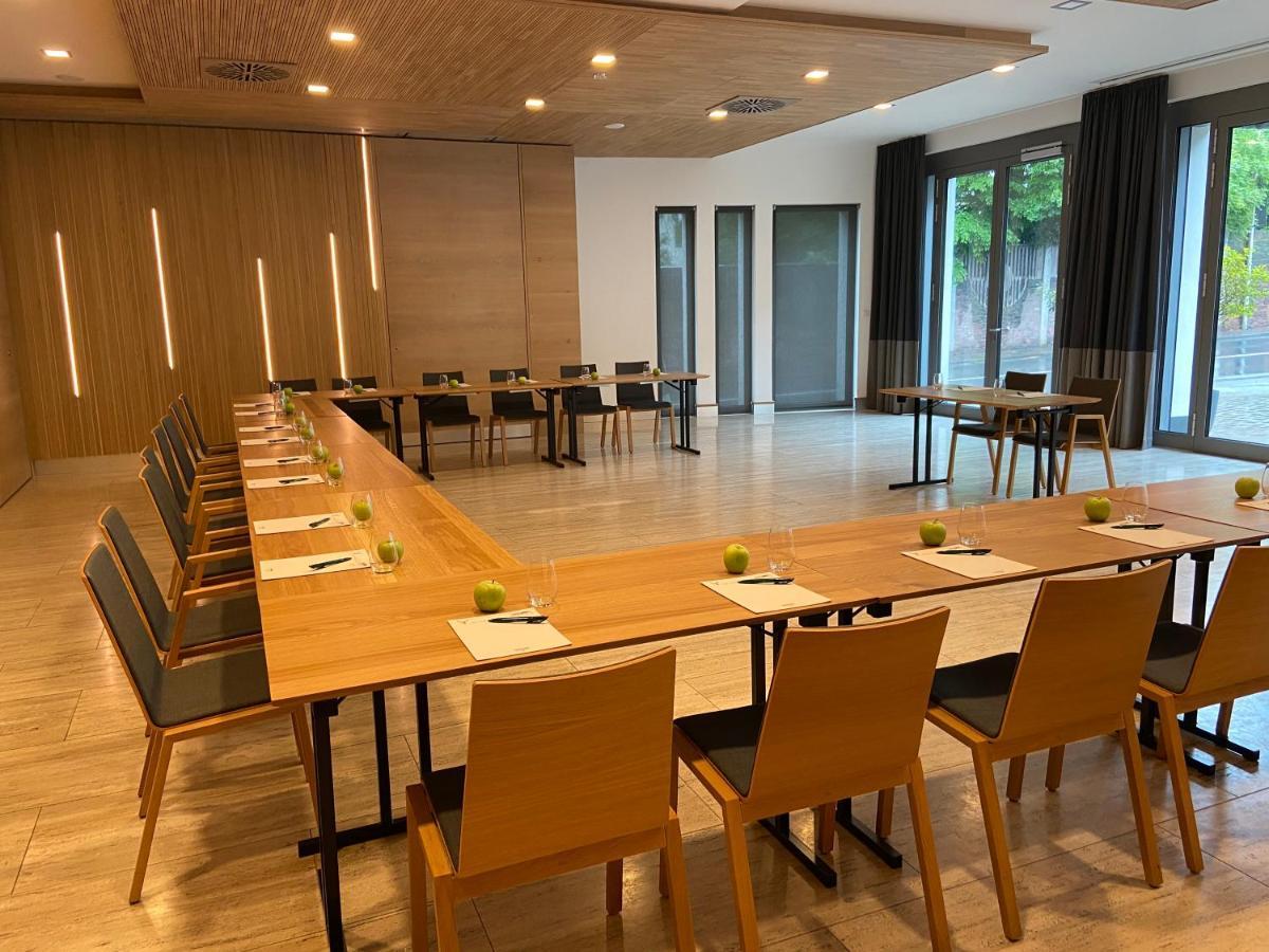 מרקטדנפלד Hotel Zur Schoenen Aussicht מראה חיצוני תמונה