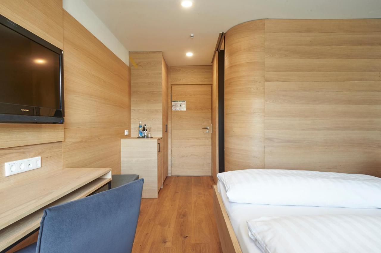 מרקטדנפלד Hotel Zur Schoenen Aussicht מראה חיצוני תמונה