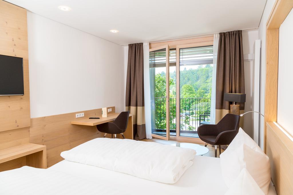 מרקטדנפלד Hotel Zur Schoenen Aussicht מראה חיצוני תמונה